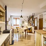 Poliflora Apartment