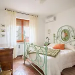 Poliflora Apartment